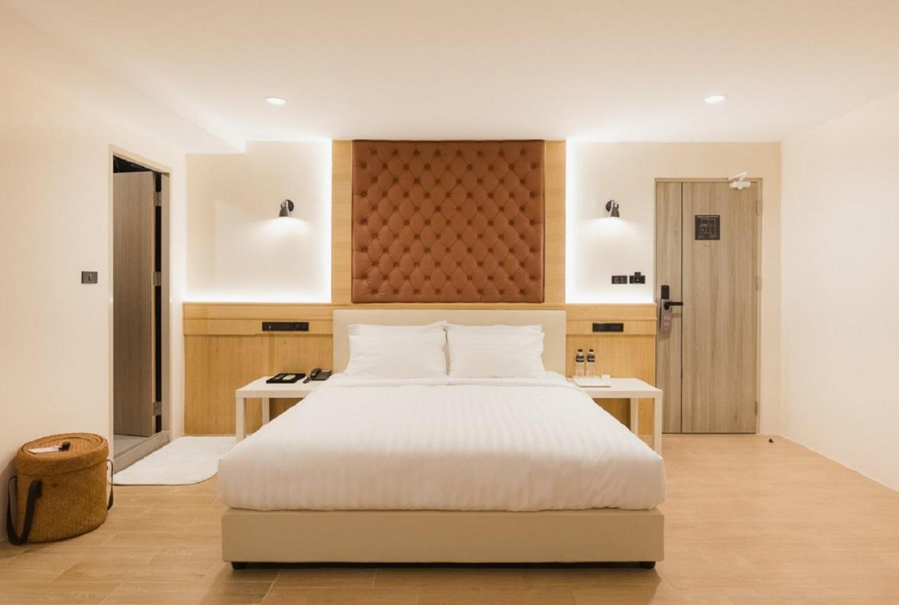 Heaven Boutique Hotel Bangkok Ngoại thất bức ảnh